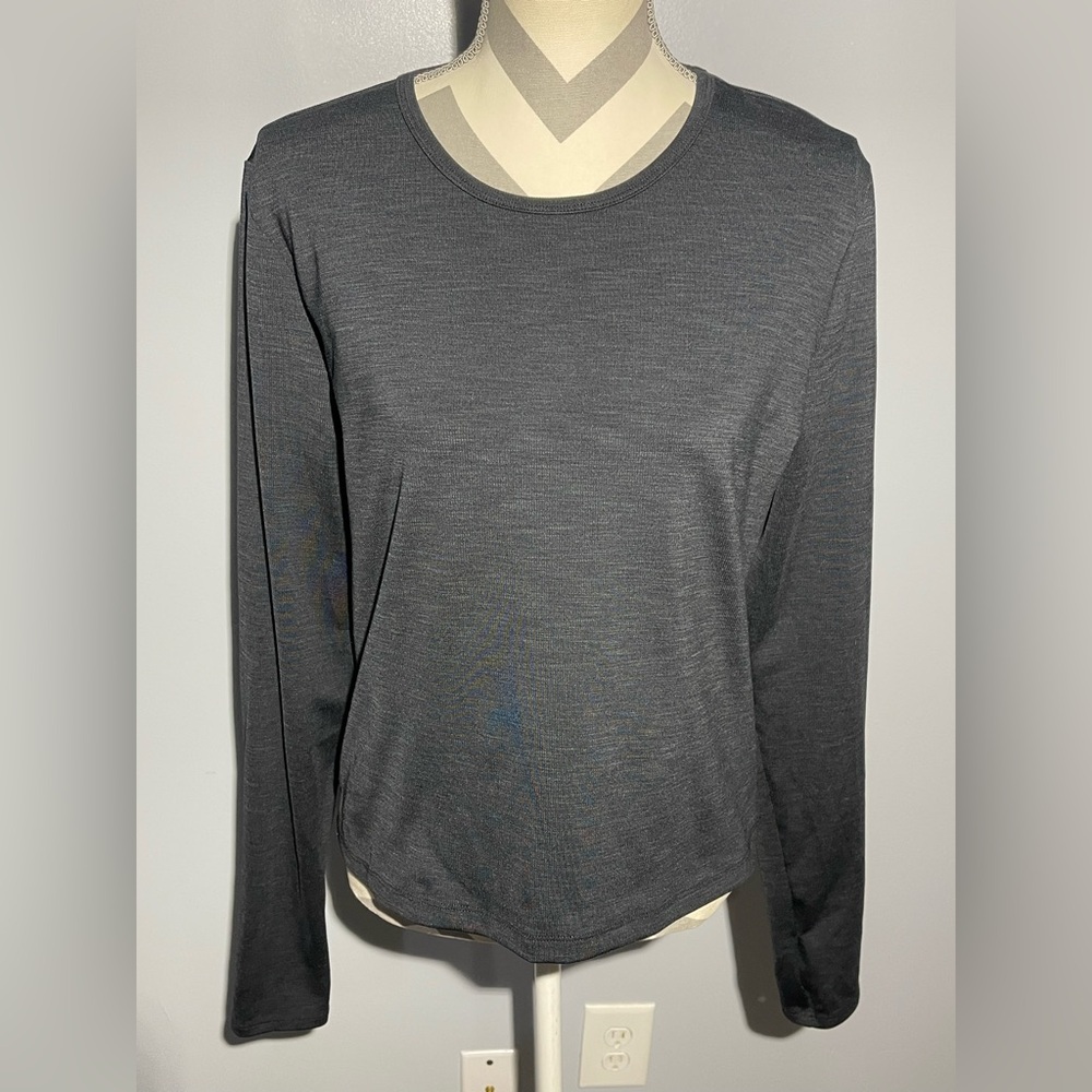 Beyond Yoga Charcoal Long Sleeve Top